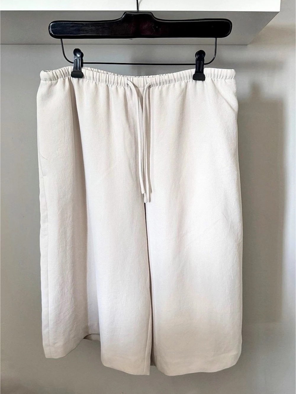 NEW Aritzia Crepette Pull-On Pant Wide Leg Pants, Medium